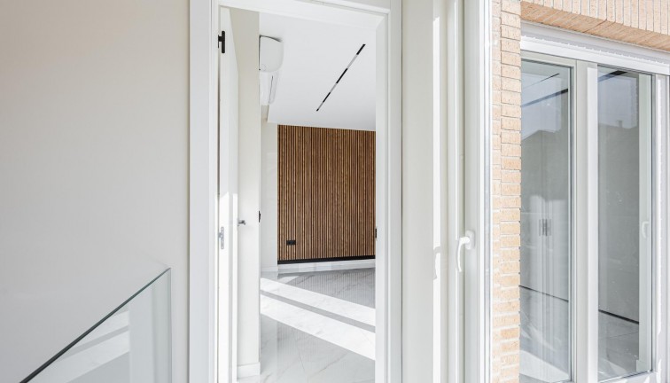 Uudistuotanto - Erillistalo - Rojales - Ciudad Quesada