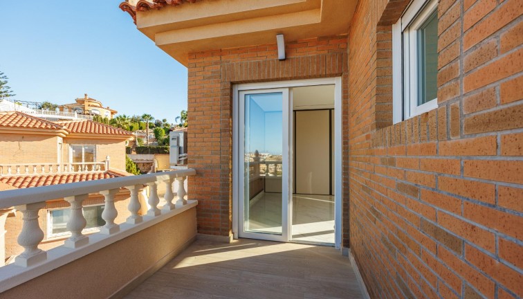 Uudistuotanto - Erillistalo - Rojales - Ciudad Quesada