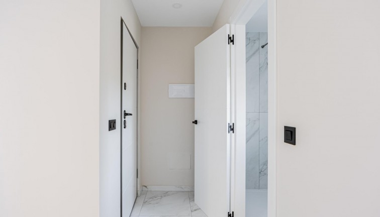 Uudistuotanto - Erillistalo - Rojales - Ciudad Quesada