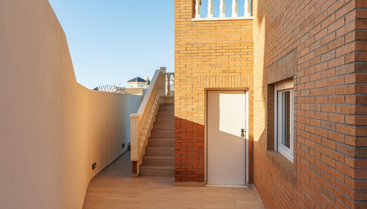 Uudistuotanto - Erillistalo - Rojales - Ciudad Quesada