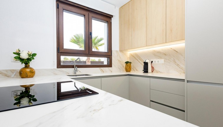 Uudistuotanto - Erillistalo - Orihuela - Vistabella Golf