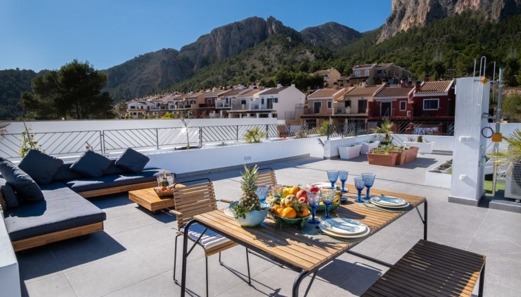 Obra nueva - Chalet - Polop