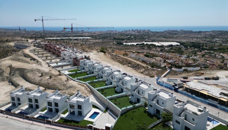 Uudistuotanto - Erillistalo - Mutxamel