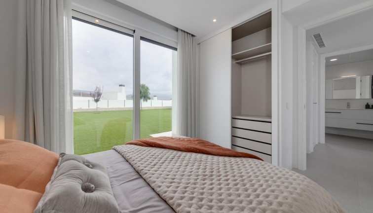 Uudistuotanto - Erillistalo - Mutxamel