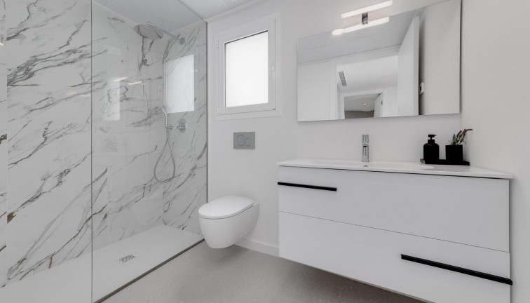 Uudistuotanto - Erillistalo - Mutxamel