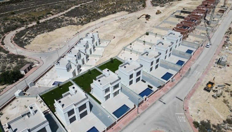 Uudistuotanto - Erillistalo - Mutxamel