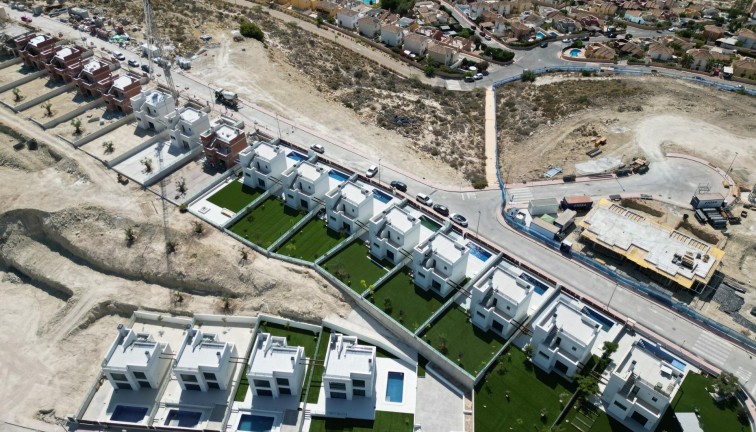 Uudistuotanto - Erillistalo - Mutxamel