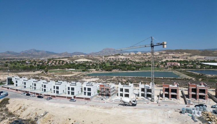 Uudistuotanto - Erillistalo - Mutxamel