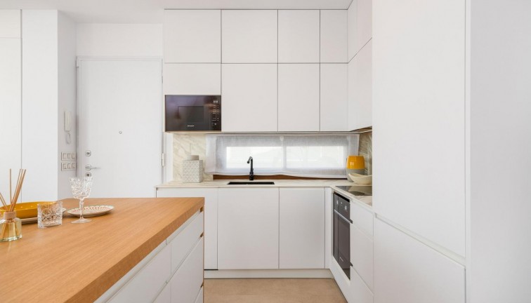 Uudistuotanto - Erillistalo - Vera - Vera Playa