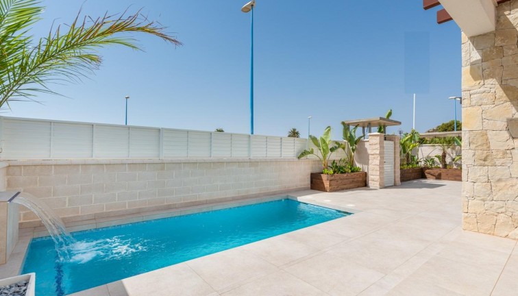 Uudistuotanto - Erillistalo - Vera - Vera Playa