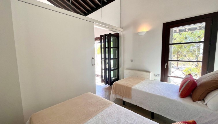 Uudistuotanto - Paritalo/Rivitalo - Sucina