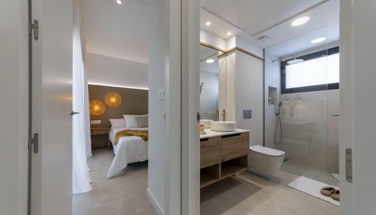 Uudistuotanto - Erillistalo - Banos y Mendigo - Altaona Golf