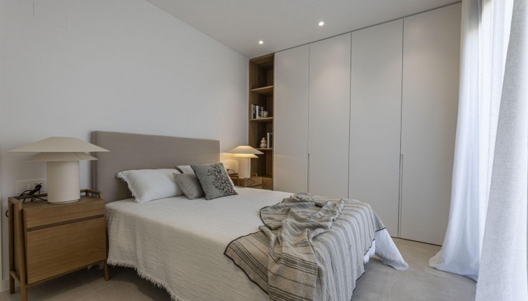 Uudistuotanto - Erillistalo - Banos y Mendigo - Altaona Golf