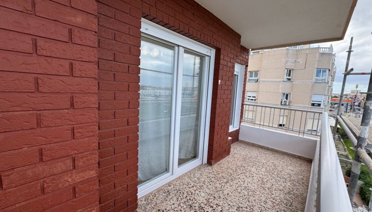 Resale - Apartment - Torrevieja - Punta Prima
