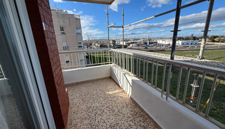 Resale - Apartment - Torrevieja - Punta Prima