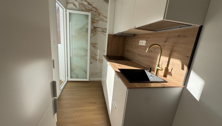 Resale - Apartment - Torrevieja - Punta Prima