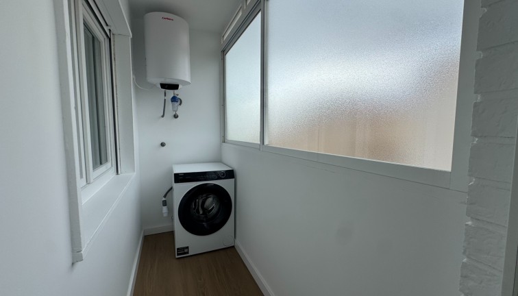 Resale - Apartment - Torrevieja - Punta Prima