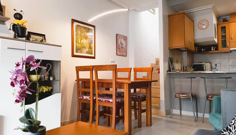 Jälleenmyynti - Asunto - Ylimmän kerroksen asunto - Orihuela Costa - Cabo Roig