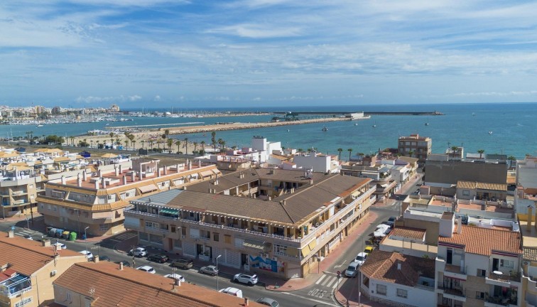 Uudistuotanto - Asunto - Torrevieja - Acequion