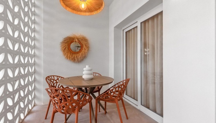 Uudistuotanto - Asunto - Torrevieja - Acequion