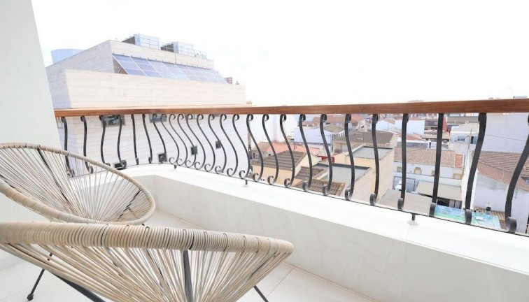 Reventa - Apartamento / piso - Pilar de la Horadada - Zona Pueblo