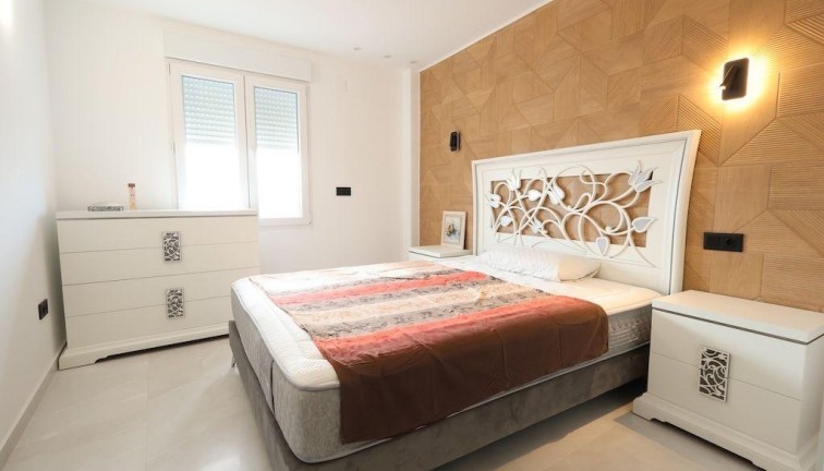 Reventa - Apartamento / piso - Pilar de la Horadada - Zona Pueblo