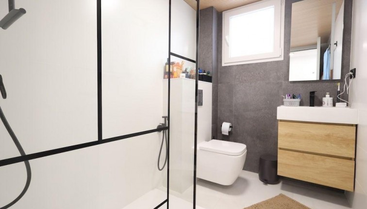 Reventa - Apartamento / piso - Pilar de la Horadada - Zona Pueblo