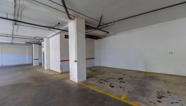 Resale - Apartment - Orihuela Costa - Campoamor