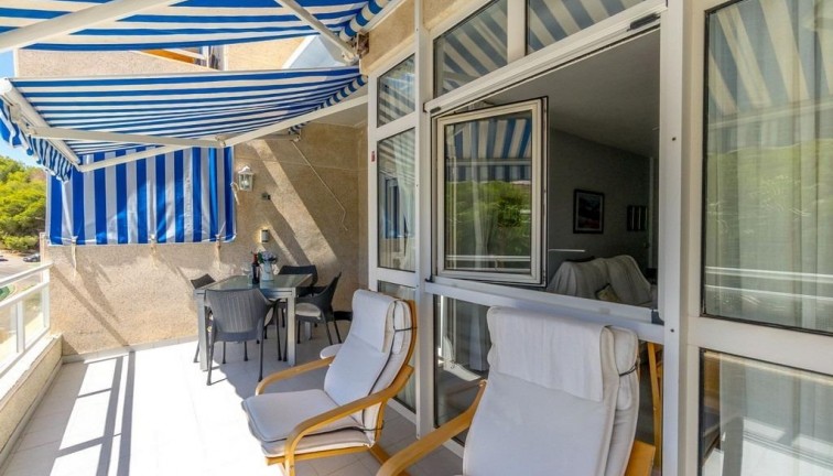 Resale - Apartment - Orihuela Costa - Campoamor