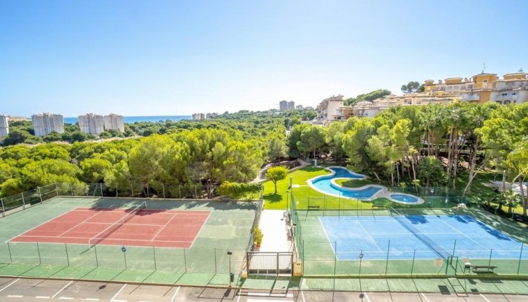 Resale - Apartment - Orihuela Costa - Campoamor