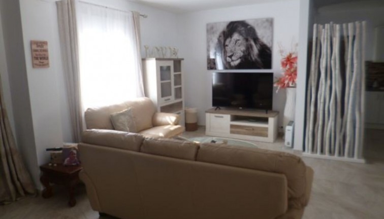 Jälleenmyynti - Erillistalo - Villamartín