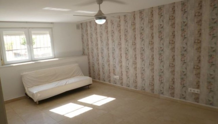 Jälleenmyynti - Erillistalo - Villamartín