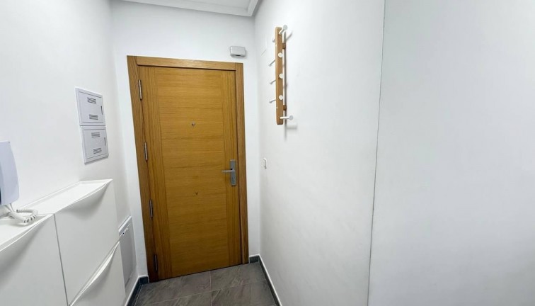 Reventa - Apartamento / piso - Torrevieja