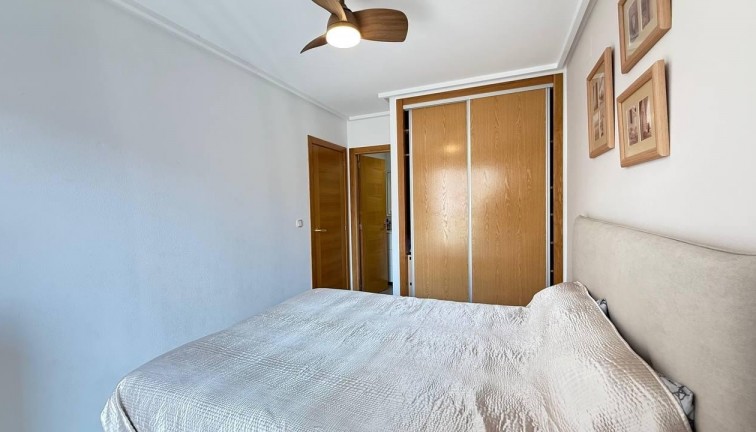 Reventa - Apartamento / piso - Torrevieja