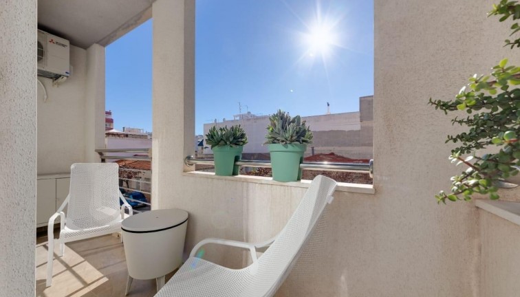 Reventa - Apartamento / piso - Torrevieja