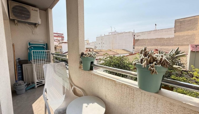 Reventa - Apartamento / piso - Torrevieja