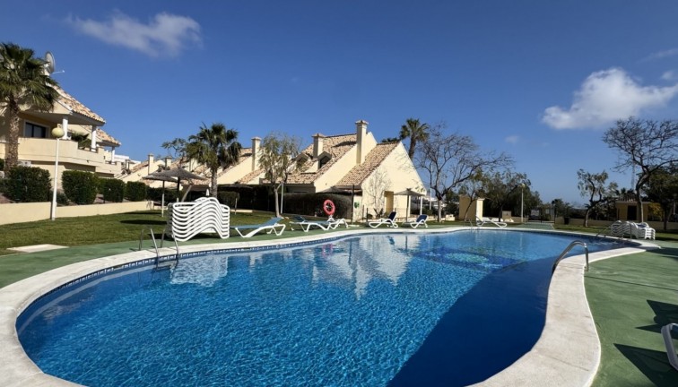 Resale - Apartment - Orihuela Costa - Campoamor