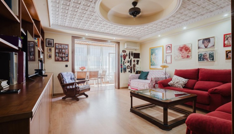 Jälleenmyynti - Asunto - Torrevieja - Acequion