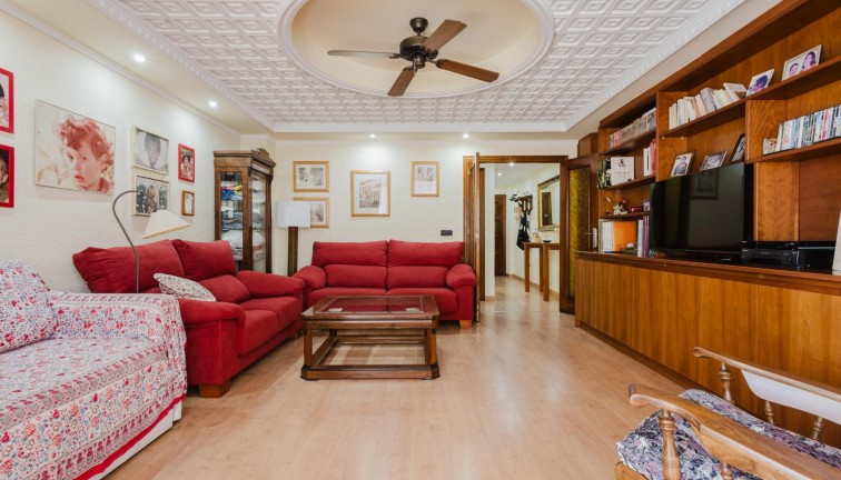 Jälleenmyynti - Asunto - Torrevieja - Acequion