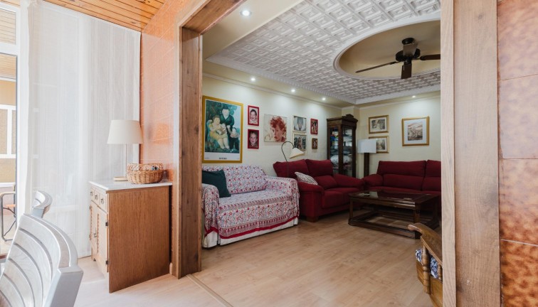 Jälleenmyynti - Asunto - Torrevieja - Acequion