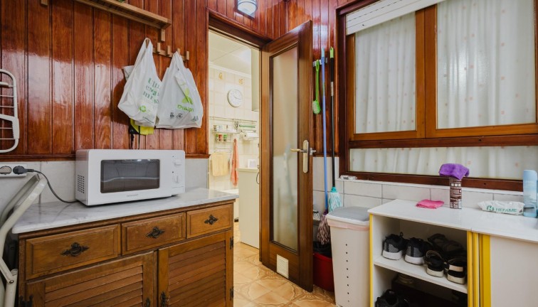 Jälleenmyynti - Asunto - Torrevieja - Acequion