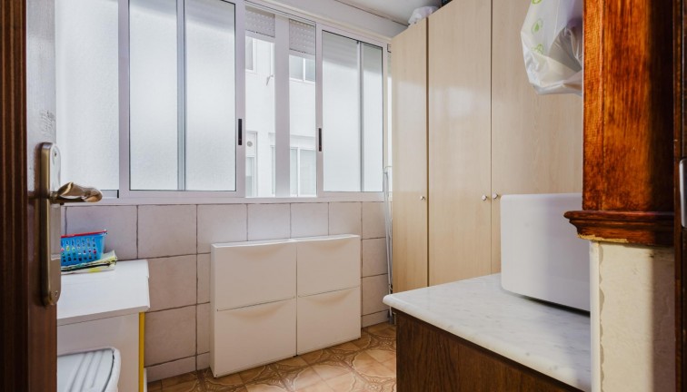 Jälleenmyynti - Asunto - Torrevieja - Acequion