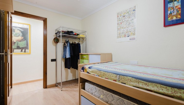 Jälleenmyynti - Asunto - Torrevieja - Acequion