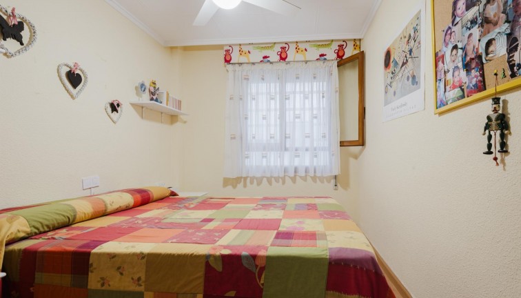 Jälleenmyynti - Asunto - Torrevieja - Acequion