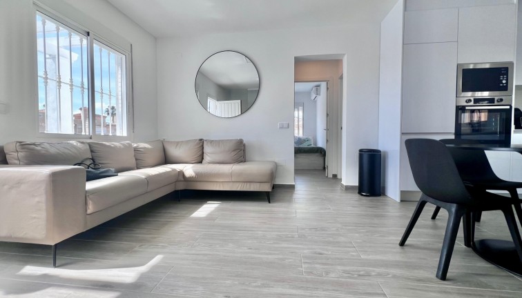 Jälleenmyynti - Erillistalo - San Miguel de Salinas - Villamartín