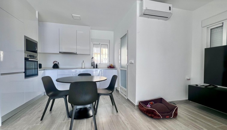 Jälleenmyynti - Erillistalo - San Miguel de Salinas - Villamartín