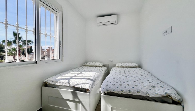 Jälleenmyynti - Erillistalo - San Miguel de Salinas - Villamartín