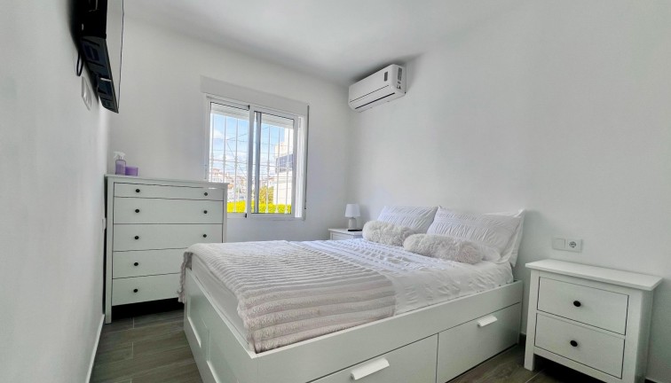 Jälleenmyynti - Erillistalo - San Miguel de Salinas - Villamartín