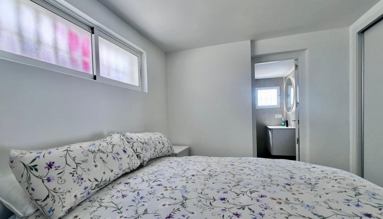 Jälleenmyynti - Erillistalo - San Miguel de Salinas - Villamartín