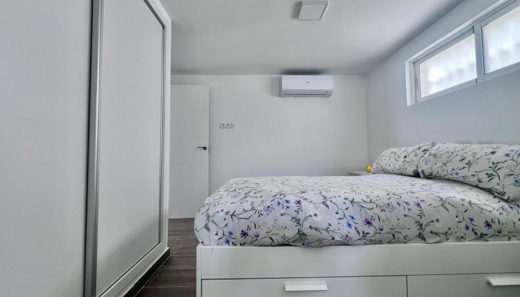 Jälleenmyynti - Erillistalo - San Miguel de Salinas - Villamartín